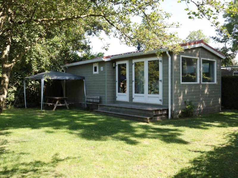 Tzummarum Een Chalet Met Prive Sauna En Tuin 빌라 외부 사진