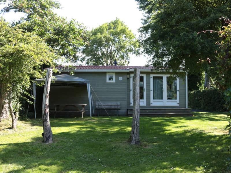 Tzummarum Een Chalet Met Prive Sauna En Tuin 빌라 외부 사진
